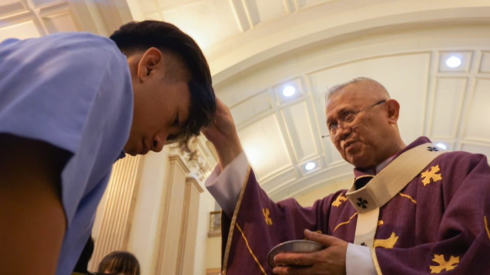 Archbishop Jose Palma presides the Imposition of Ashes for Ash Wednesday, February 26, 2020 at the Cebu Metropolitan Cathedral. | CDN Digital Photo Gerard Vincent Francisco