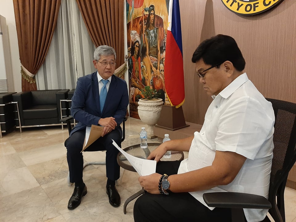 Consul General Uhm Won Jae from the Korean Consulate in Cebu (left) has offered the South Korean government's help to closely monitor the nine remaining South Korean visitors from Daegu City, who are on self-quarantine in Cebu and Lapu-Lapu cities. Consul Jae also visited Cebu City Mayor Edgardo Labella at the Cebu City Hall on March 2, 2020. | Morexette Marie B. Erram