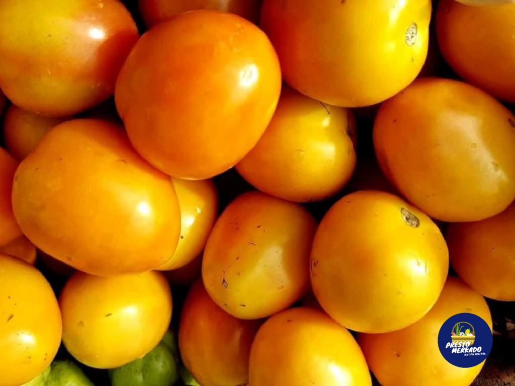 Tomatoes. CDN Digital photo | Delta Letigio