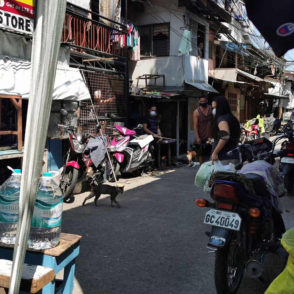 A densely populated sitio in Barrio Luz is placed under lockdown starting Easter Sunday, April 12, 2020 after three COVID-19 cases were reported there. | Photo courtesy of Councilor Dave Tumulak 
