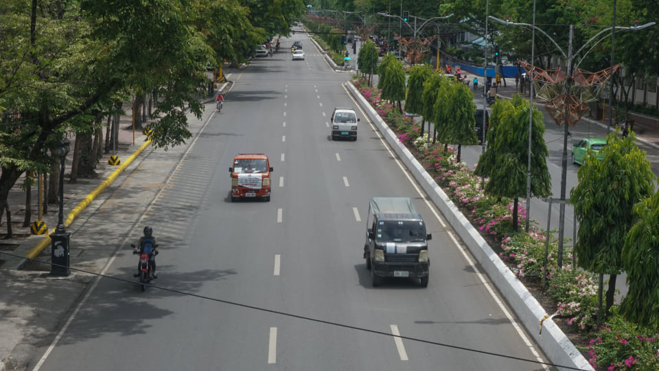 The Osmeña Boulevard in midtown Cebu City is quieter than usual on May 29, 2020, two months after the implementation of the Enhanced Community Quarantine in the City. | CDN Digital Photo Gerard Vincent Francisco