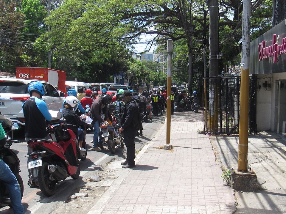 Despite the prevailing enhanced community quarantine (ECQ), traffic enforcers in Cebu City have impounded more than 300 vehicles for several violations. | Photo courtesy of CCTO