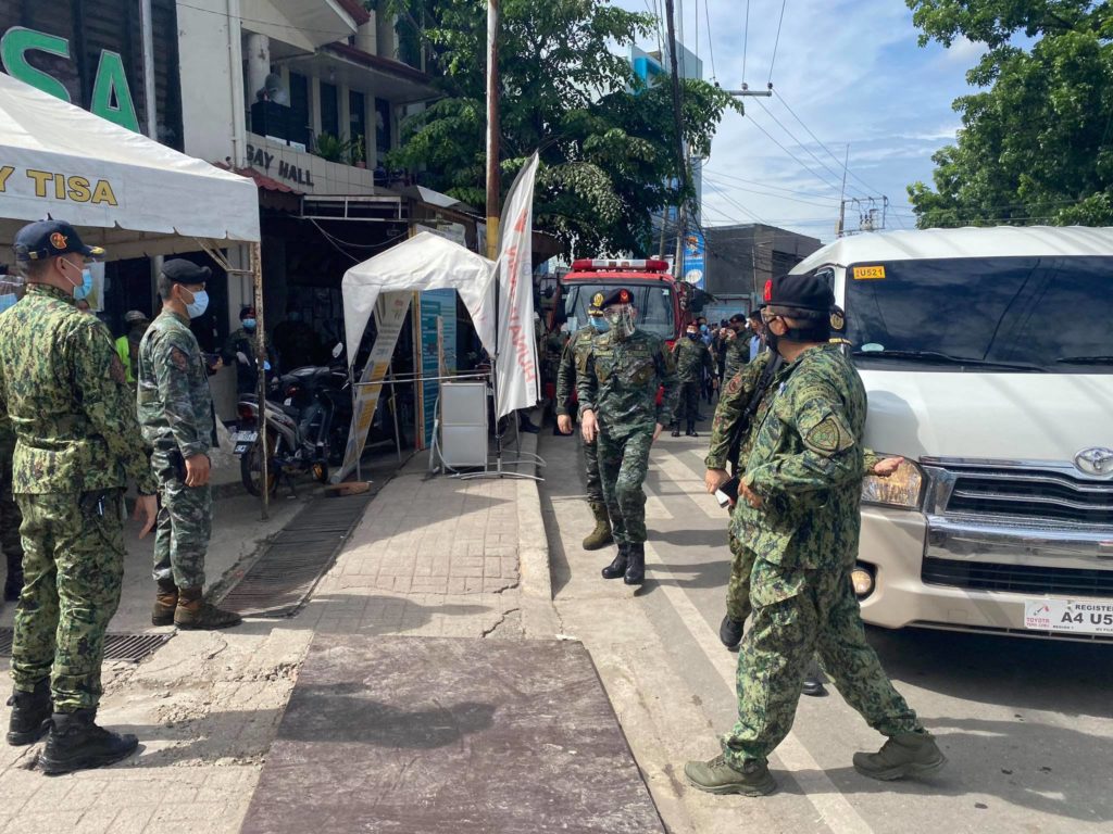 Police Lieutenant General Guillermo Eleazar, chief of the Joint Task Force COVID Shield, visited Cebu City on June 27, 2020, to oversee deployment of augmented personnel and implementation of ECQ protocols. | Contributed Photo