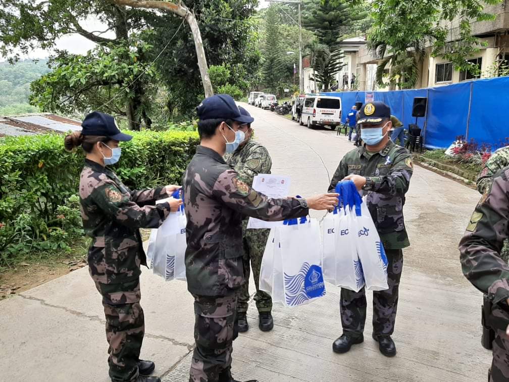 Police from PRO-7 also provided primary care kits to the policemen who have been cleared from COVID-19 | Photos courtesy of PRO7
