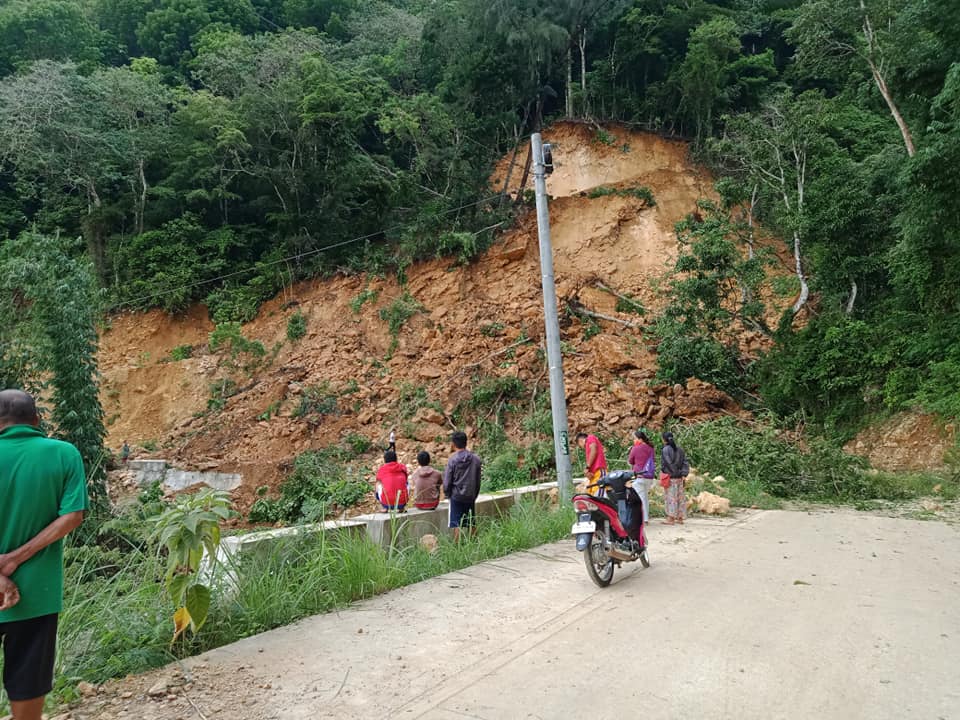A road in Barangay Ablayan in Dalaguete town, southern Cebu, was impassable on Saturday morning, July 25, after a minor landslide occurred in the area. The town's disaster and rescue team was already sent there to assess the extent of the landslide and check on possible damages to properties. | Photos courtesy of Kenneth Cariquitan via Morexette Erram