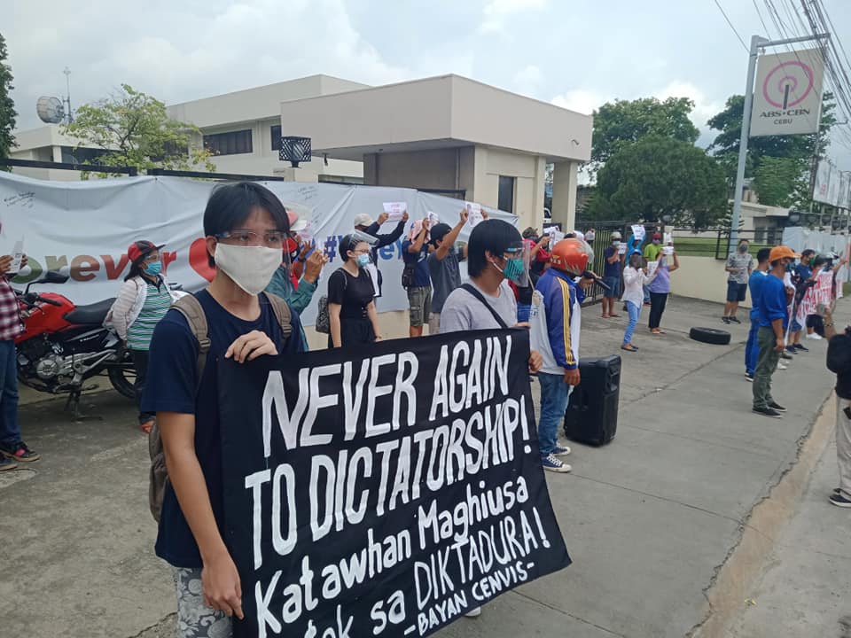 Cebu militant groups stage Martial Law anniv protest