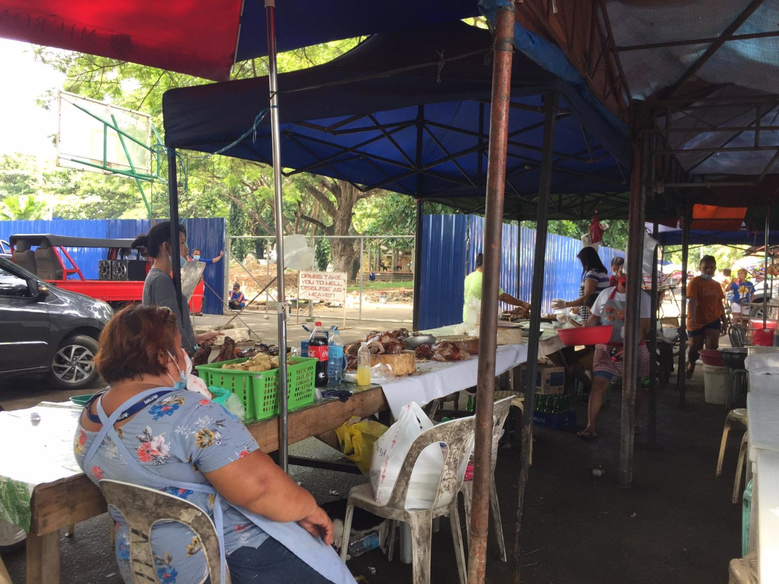 Lechon Stall Owners In Talisay City Notice Fewer Sales During Halad 