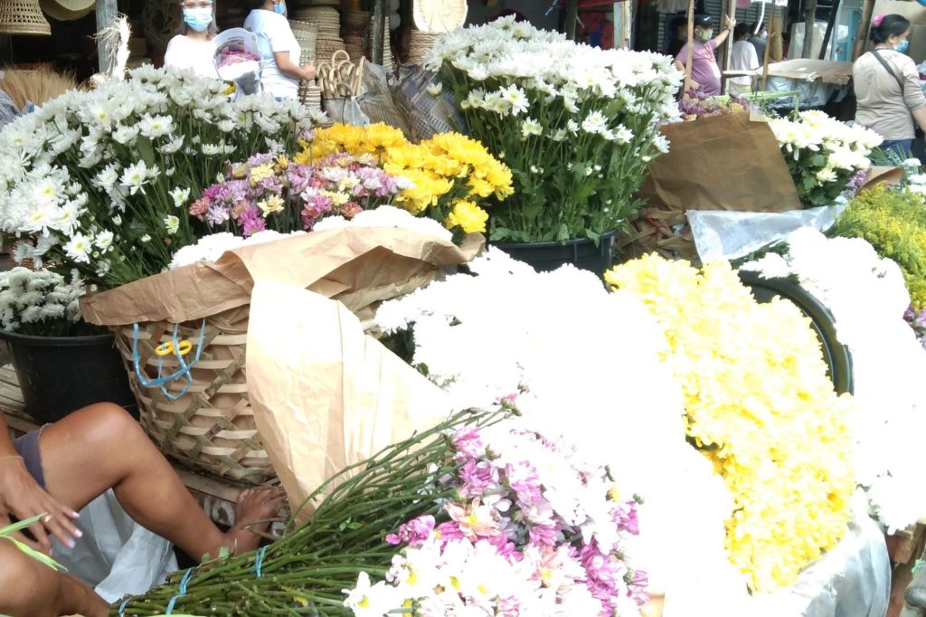 Flowers in Freedom Park remain unsold due to lack of customers over the closure of the cemeteries. | Delta Letigio