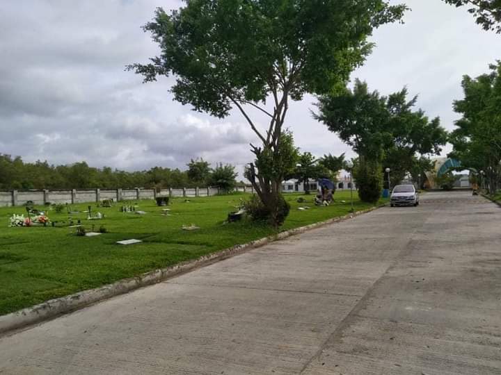Only a few visitors are observed visiting this cemetery in Talisay City.