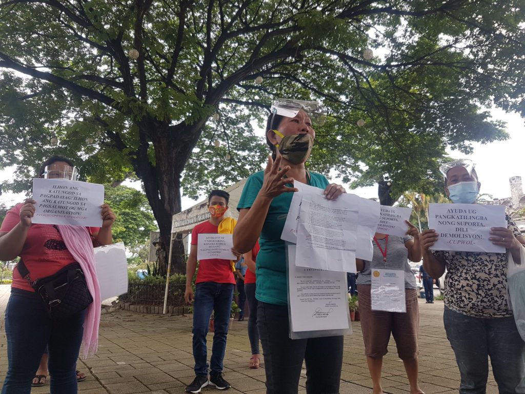 The Sto. Niño vendors are protesting these "10 commandments" set by PROBE for the vendors in D. Jakosalem Street. | Delta Letigio