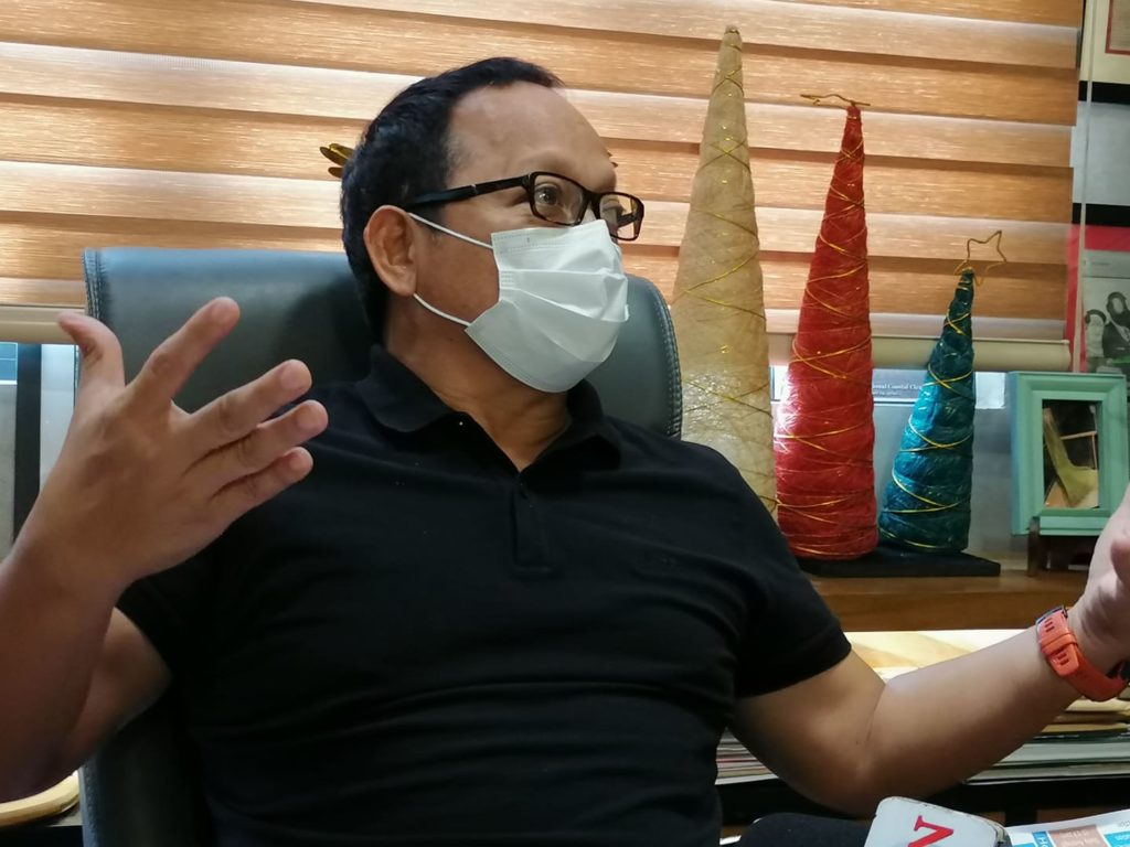 Cebu City Councilor Joel Garganera, city's Emergency Operation's Center head, says 11 restos and bars are being investigated for violation of quarantine protocols. | Morexette Marie B. Erram