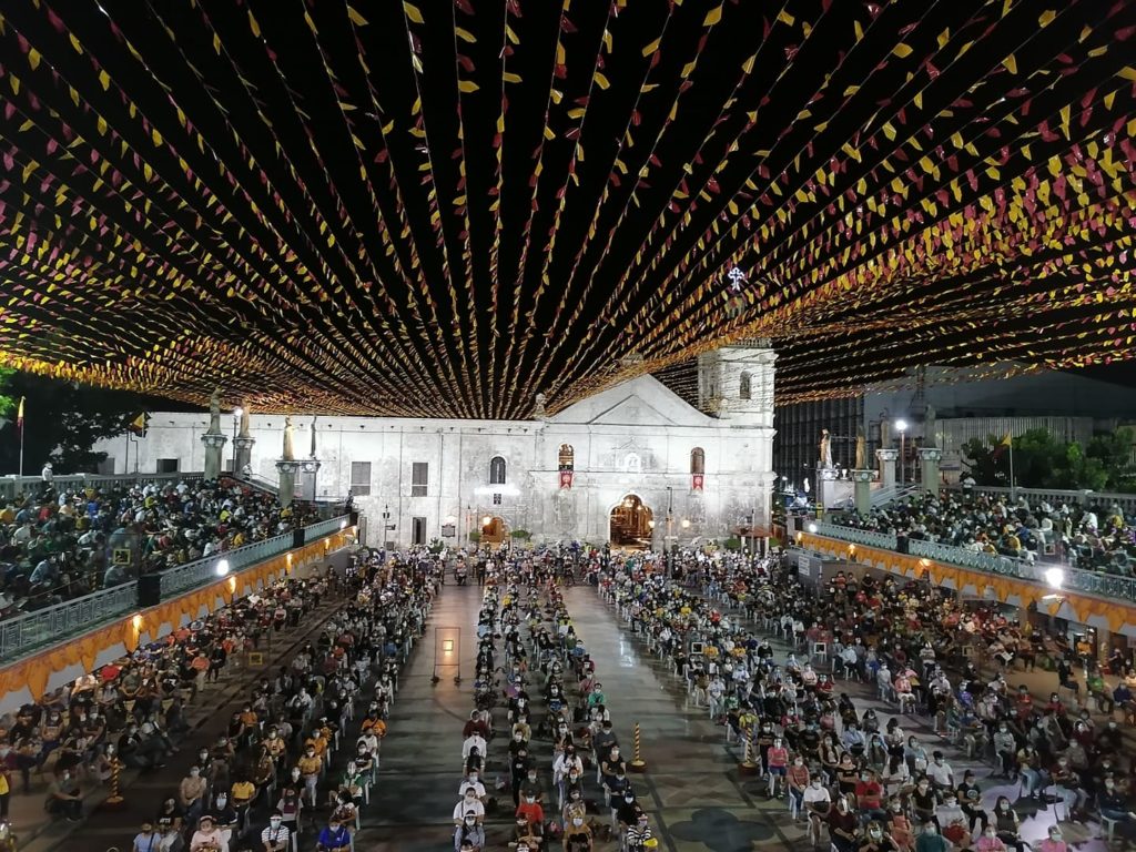 This is the last public Novena Mass for this Fiesta Señor after the Augustinian friars decided to cancel starting January 12 the physical Masses at the Basilica Minore del Sto. Niño due to the increasing crowd and health safety concerns. | CDN Digital - Morexette Marie B. Erram