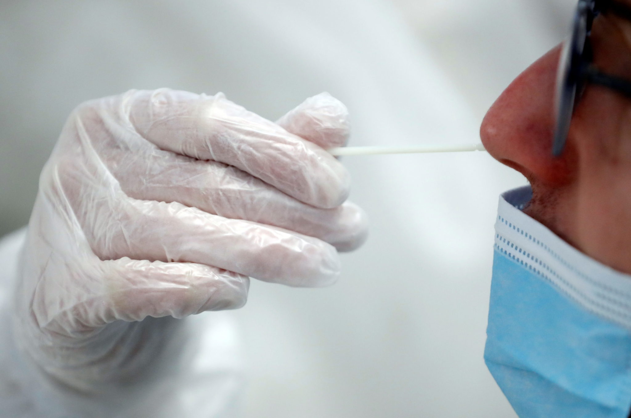 Cebu City eyes return of swab test for travelers from NCR