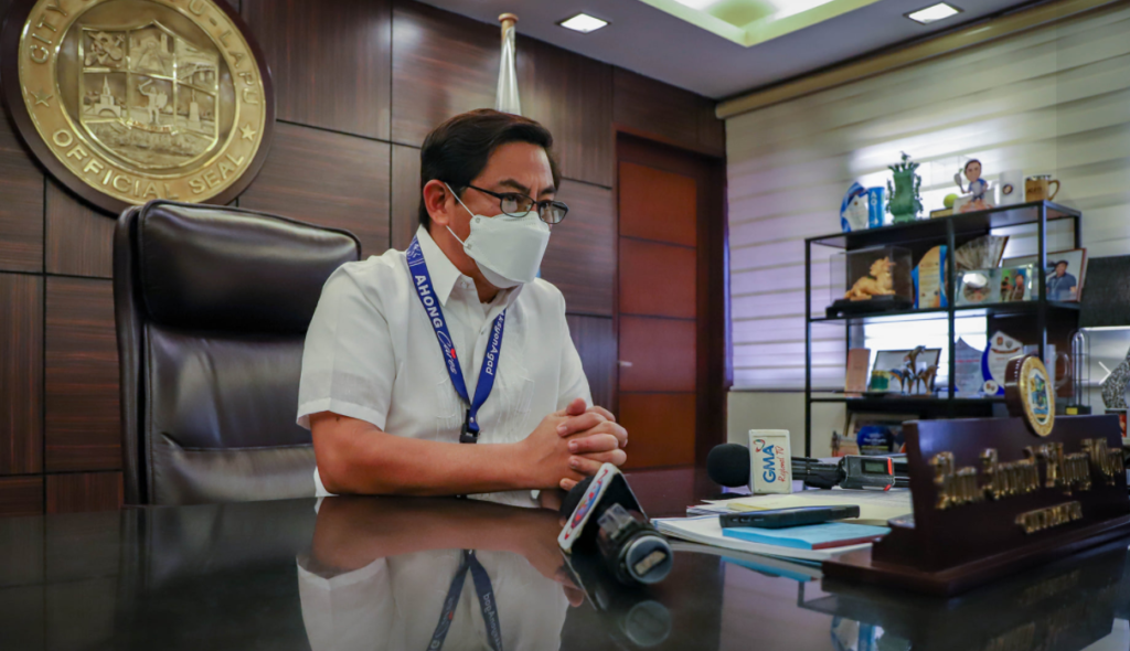 Mayor Junard "Ahong" Chan confirms that 10 healthcare workers of the Lapu-Lapu City Hospital are COVID-19 positive. | Futch Anthony Inso