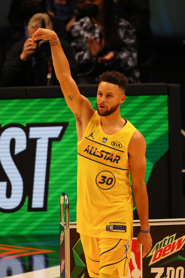 NBA All-Star Weekend: Stephen Curry sinks final shot, tops Mike Conley for  second 3-point title – The Denver Post