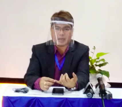 Salustiano Jimenez, Department of Education in Central Visayas director, says that DepEd-7 plans to conduct a survey of teachers in the region to identify those who want to have the COVID-19 vaccines. | CDN Digital file photo