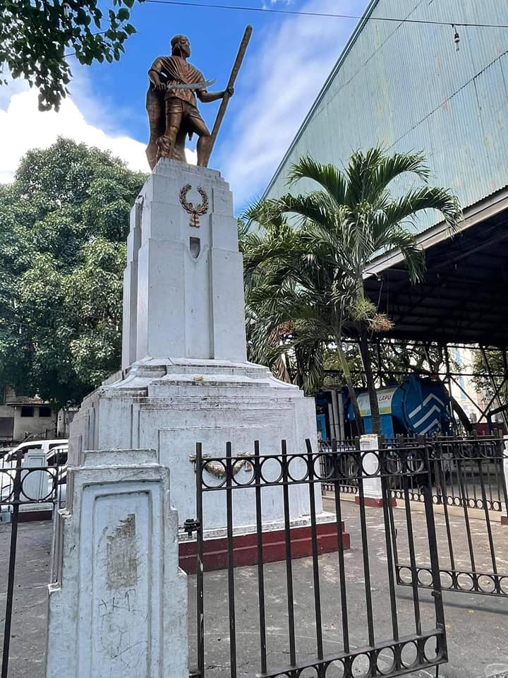The Datu Lapulapu monument that is located near the city plaza. | Photo courtesy of Junard "Ahong" Chan