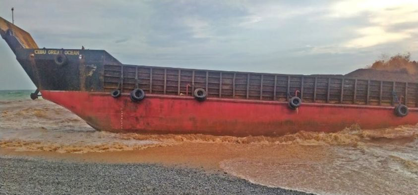3 dead, 8 rescued crew of barge aground in Surigao