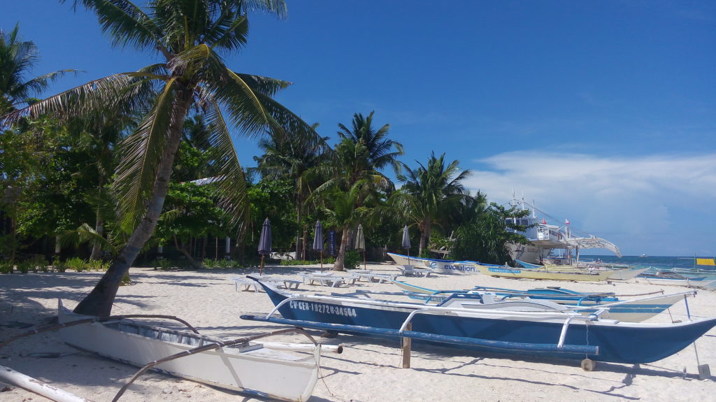 The pandemic has badly affected tourism industry workers in Malapascua Island. | Doris Bongcac