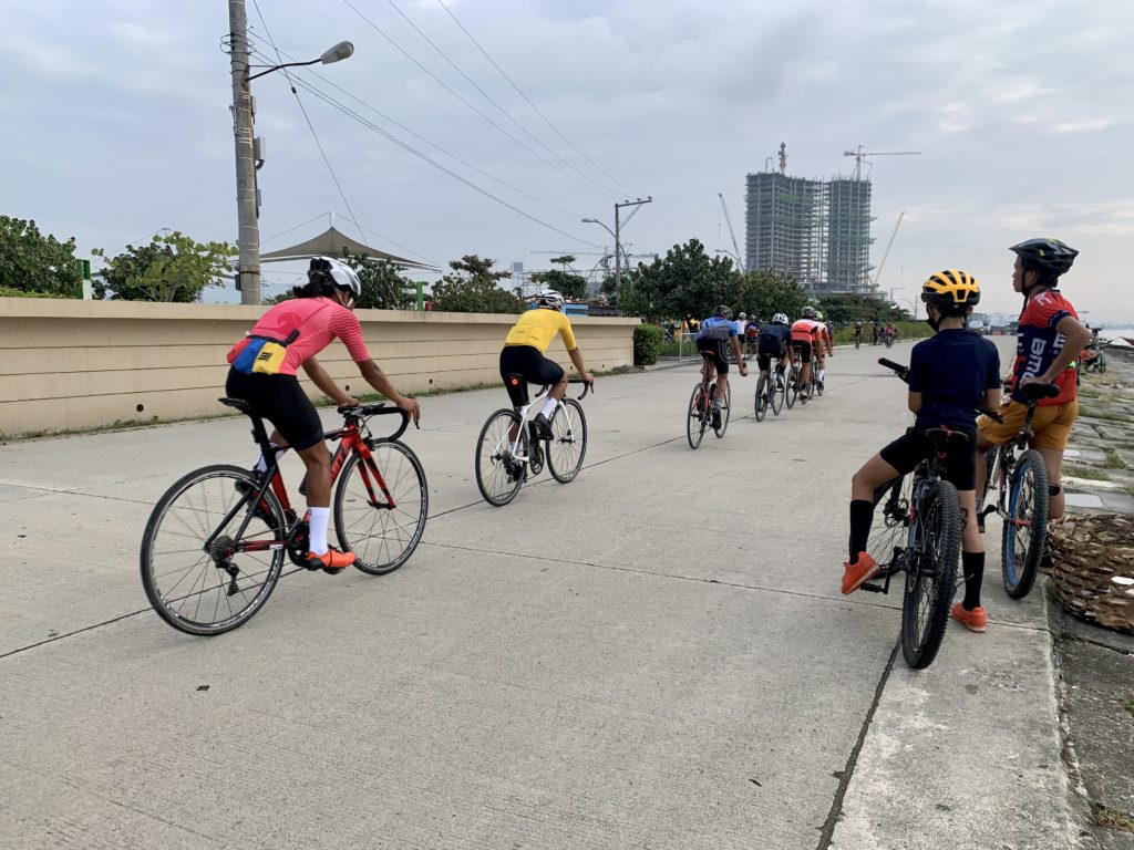 "CROSS CEBU 600" MOVED TO LATER DATE. In photo are cyclists practicing at the Cebu South Road Properties in this April 2021 photo. 