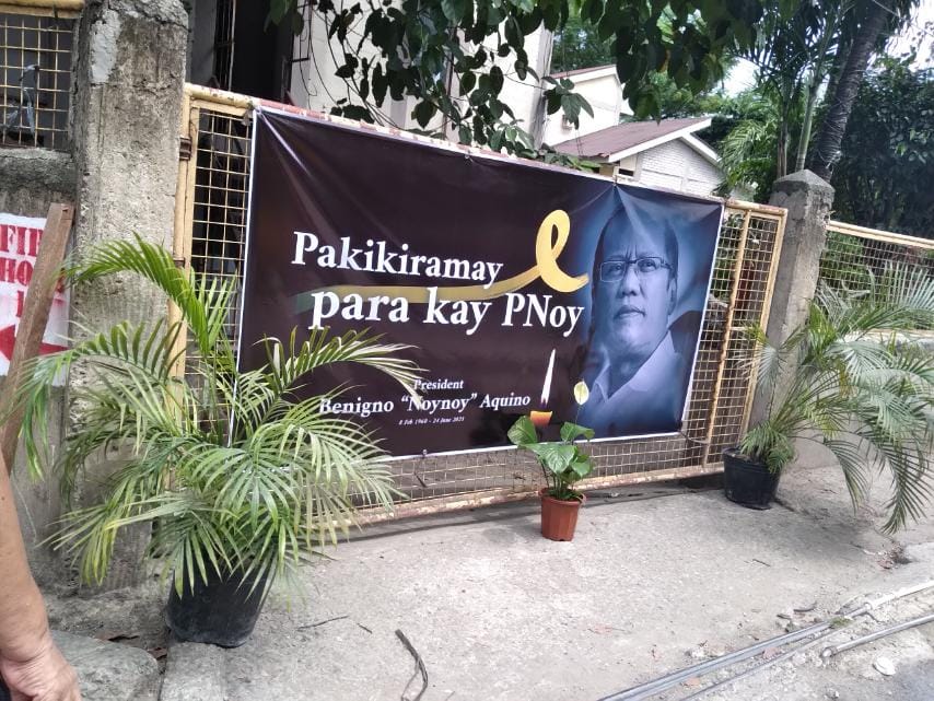 Memorial sites for PNOY put up in 8 locations in Metro Cebu.