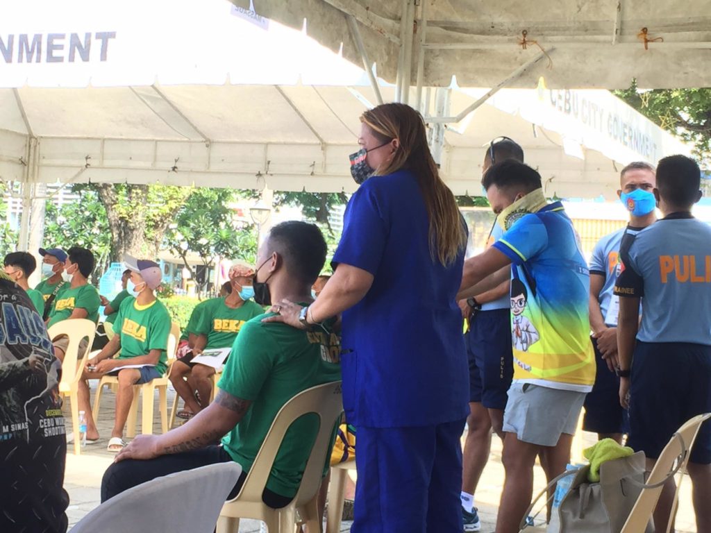 Aside from the free medical services, free haircut, the porters are also given a free massage at the event in Plaza Independencia, Cebu City, today, June 18. | Pegeen Maisie Sararaña