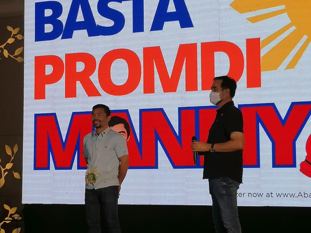 Senator Manny Pacquiao is endorsed by the Abag-Promdi led by its president Mimo Osmeña at a hotel at the North Reclamation Area tonight, Sept. 26. | Morexette Marie B. Erram