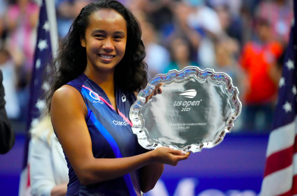 Leylah Fernandez of Canada holds the finalist trophy after her match against Emma Raducanu of Great Britain (not pictured) in the women’s singles final on day thirteen of the 2021 U.S. Open tennis tournament at USTA Billie Jean King National Tennis Center. Mandatory Credit: Robert Deutsch-USA TODAY Sports