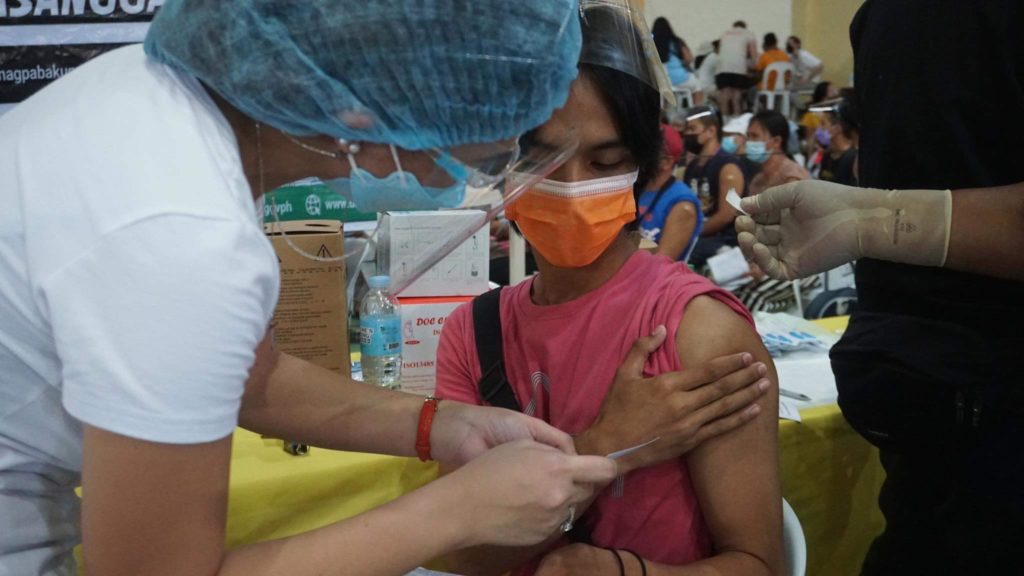 Over 3k residents in Bantayan got COVID vaccine jab