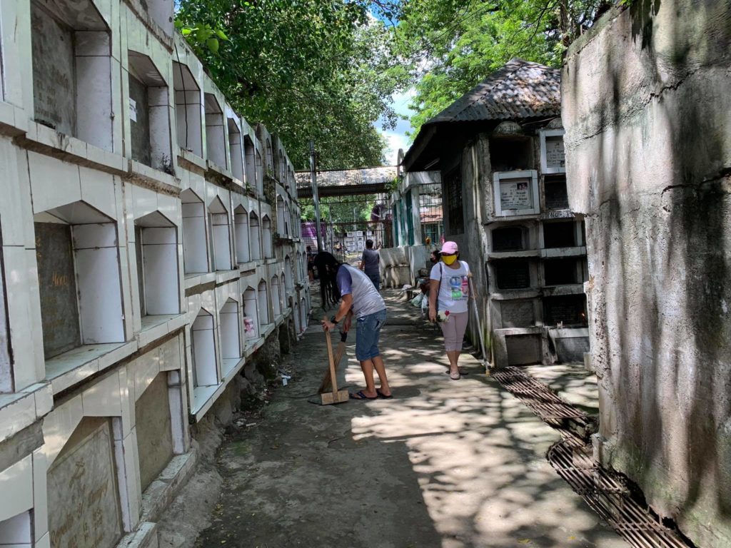 Cebu City police are anticipating an influx of cemetery visitors this week.