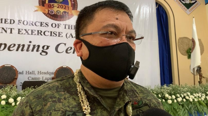 AFP PERSONNEL REMINDED TO REMAIN APOLITICAL. In photo is General Jose Faustino Jr., AFP chief of staff.