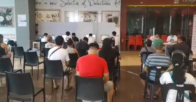 Lines return as voter registration resumes. In photo are applicants waiting for their turn to get registered as a voter at  a mall in Barangay Carreta, North Reclamation Area, Cebu City. This as Comelec - Cebu City resumes voters registration on Monday, October 11. | Contributed Photo