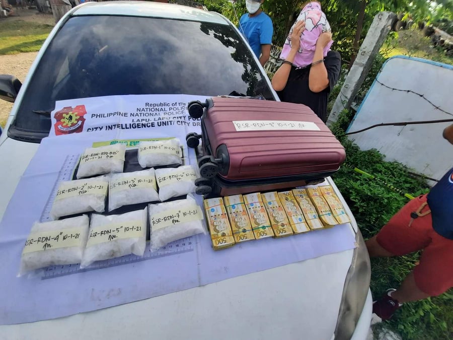 P41.5 million suspected shabu seized in 2 joint drug operations in Lapu-Lapu. In photo are the P27.2 million worth of suspected shabu confiscated during the second buy-bust operation in Barangay Pusok, Lapu-Lapu City.