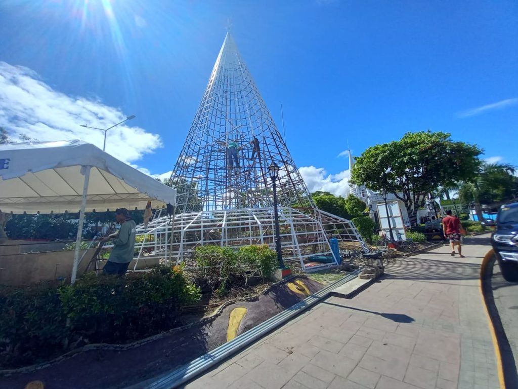 The giant Christmas tree in front of Mandaue city hall is nearly completed, says Engineer Marivic Cabigas, General Services Department head. | Mary Rose Sagarino