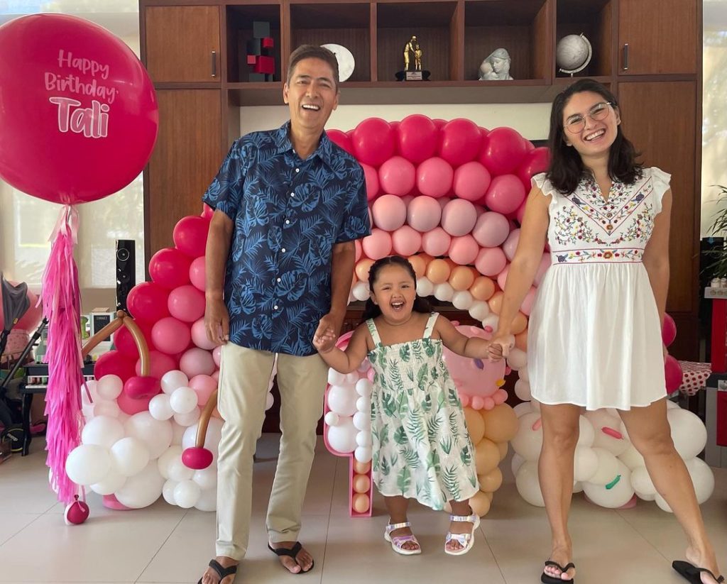 PAULEEN LUNA, VIC SOTTO, AND THEIR DAUGHTER