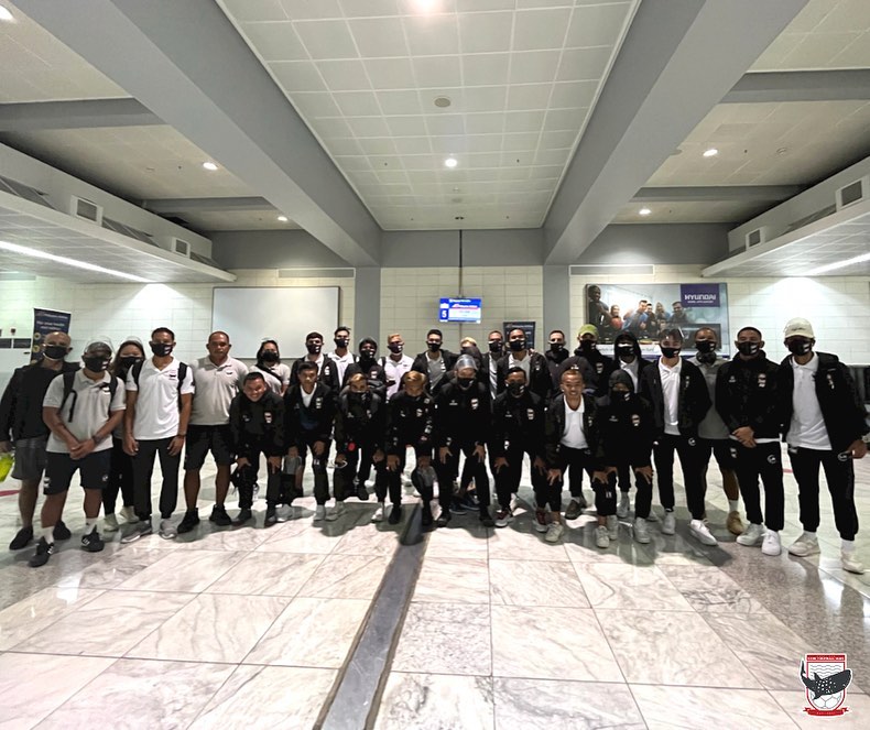 Dynamic Herb CFC's players and coaches pose at the Ninoy Aquino International Airport's domestic arrival area. The club is set to make their debut in the PFL on Nov. 10 in Carmona, Cavite. | Photo from CFC's Facebook page.