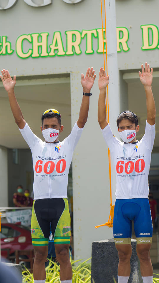 Photo caption: Gerald Valdez (left) and Jonel Carcueva (right) raise their hands for winning the first stage of the Cross Cebu 600. | Photo credit to Jbm Clickers.
