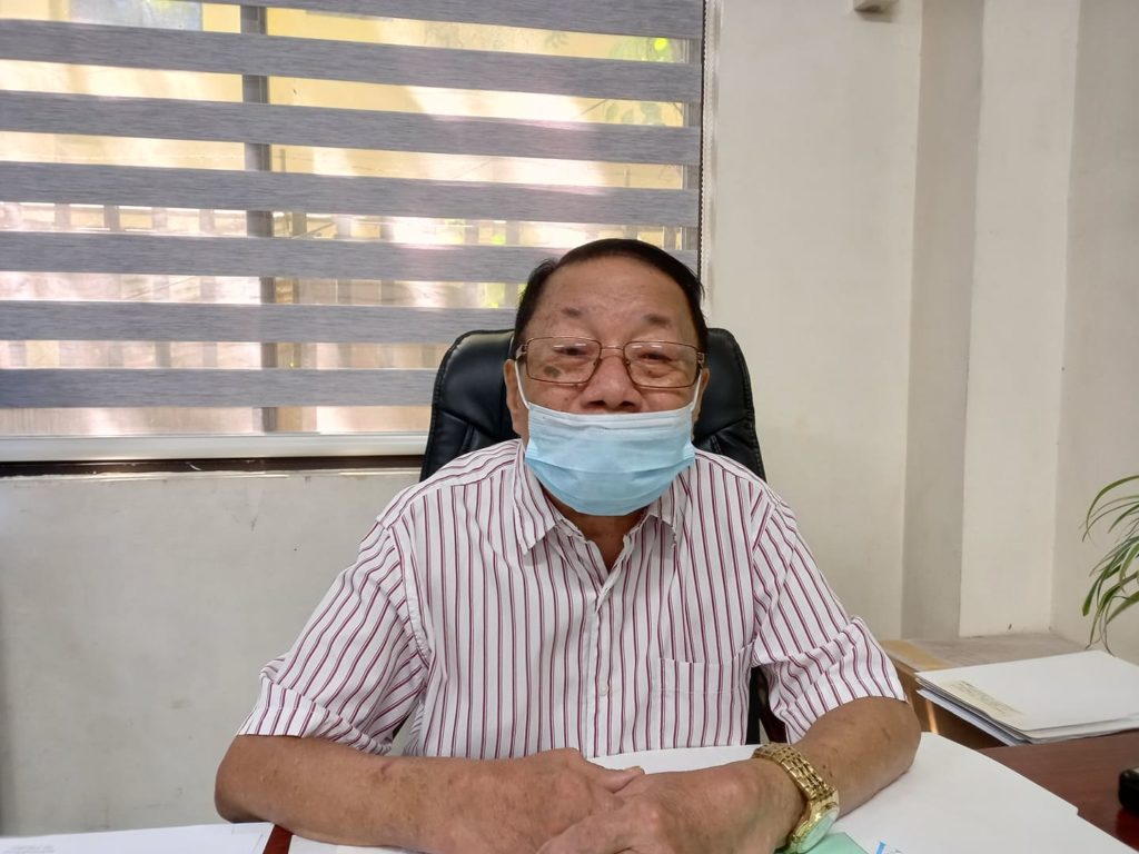 SENIOR CITIZENS TO RECEIVE P4K THIS DECEMBER. Diosdado Suico, OSCA head in Mandaue City, says the last tranche of the yearly financial aid for seniors worth P4,000 will be released from December 13 to 17. | Mary Rose Sagarino