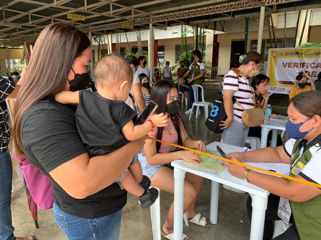 VACCINATION TO CONTINUE ONCE THE SITUATION IN CEBU CITY WILL NORMALIZE. In photo is a third vaccination site for minors being opened in this December 7 file photo at the CITY campus in Cebu City.