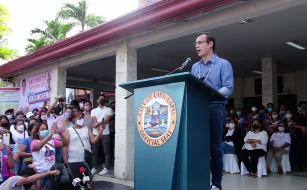 Manila City Mayor Francisco "Isko Moreno" Domagoso appeals to Oponganons for support in his bid for the post of President of the country today, December 6, at the Lapu-Lapu city hall. | Futch Anthony Inso