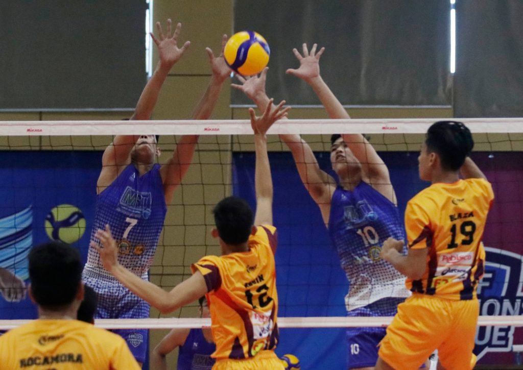 MRT-Negros players try to block an attack from Sabong International Spikers (SIS) during their PNVF Champions League match on Friday, December 3, 2021 in Lipa City, Batangas. | PNVF Photo