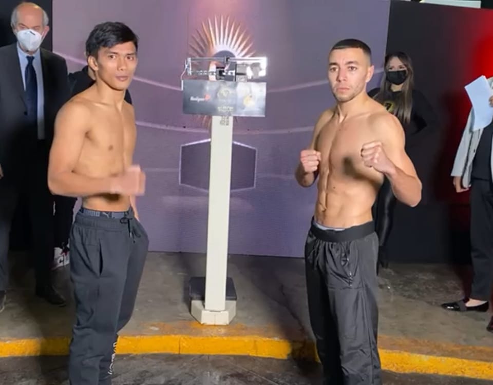 IBF WORLD TITLE ELIMINATOR BOUT. Jade Bornea (left) and Mohamed Obbadi (right) strike a pose after passing the official weigh-in for their world title eliminator bout tomorrow in Monterrey, Mexico. | Photo from Sanman Promotions Facebook page.