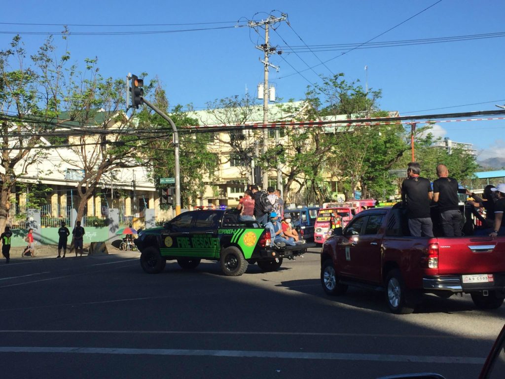 DRY RUN OF FIESTA SEÑOR MOBILE PROCESSION. The Cebu City policemen and concerned offices simulated the Fiesta Señor mobile procession today, January 8. | Pegeen Maisie Sararaña