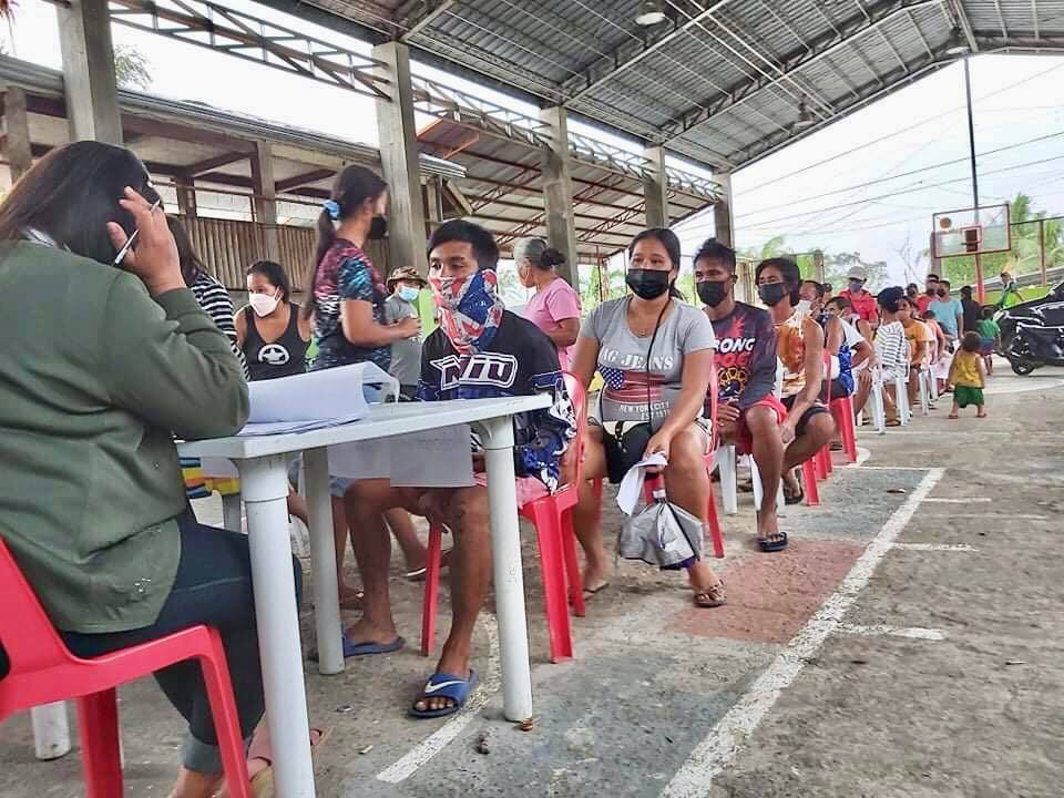 Danao gives P20M as cash aid to Odette-stricken residents