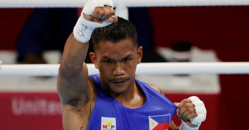 Olympian Eumir Marcial, bronze medalist in boxing in the Tokyo Olympics, expresses his support to embattled pole vault star EJ Obiena. | file photo