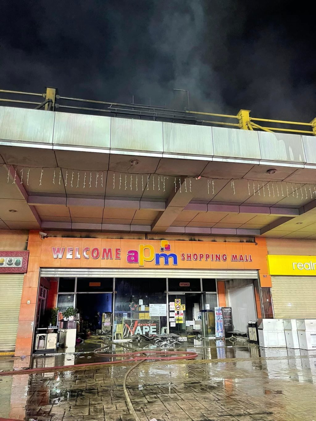 Rama orders law enforcers to secure fire-damaged APM Mall to prevent looting. In photo is the APM Mall after the fire was put out last January 28. | Photo courtesy of the Cebu City Fire Office
