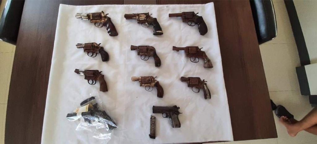 Carcar residents surrendered 10 of their unlicensed guns to the police on Friday, Feb. 25 Simultaneous Anti-Criminality Law Enforcement Operations. | Photo courtesy of Carcar PS