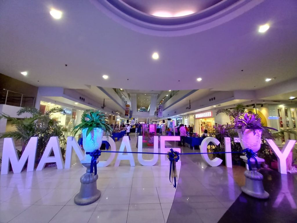 This is the Experience Mandaue Exhibit in a mall in Mandaue City, where products of small businesses in the city are given prominence for buyers to appreciate. | Mary Rose Sagarino