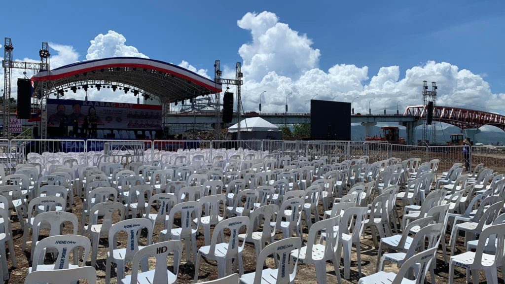 CEBU OFFICIALS TO ATTEND PDP-LABAN RALLY IN LAPU-LAPU. The stage is set for holding of the PDP-Laban grand rally in Barangay Pajo, Lapu-Lapu City tonight, March 31, where local officials in Cebu Province tricities of Cebu led by Governor Gwendolyn Garcia are expected to attend the event. Aside from that, President Rodrigo Duterte is also expected to be at the rally. | Morexette Marie B. Erram