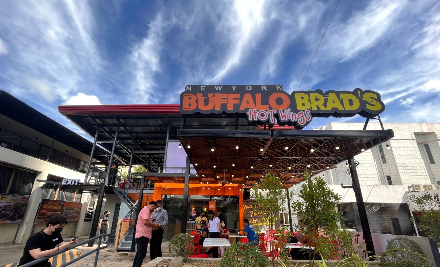 NY Buffalo Brad's Hot Wings Opens First and Only Drive-Thru Branch in ...